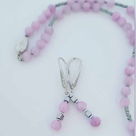 Kunzite, Hematite, Tree of Life charm necklace and earrings set - Picture 4 of 5